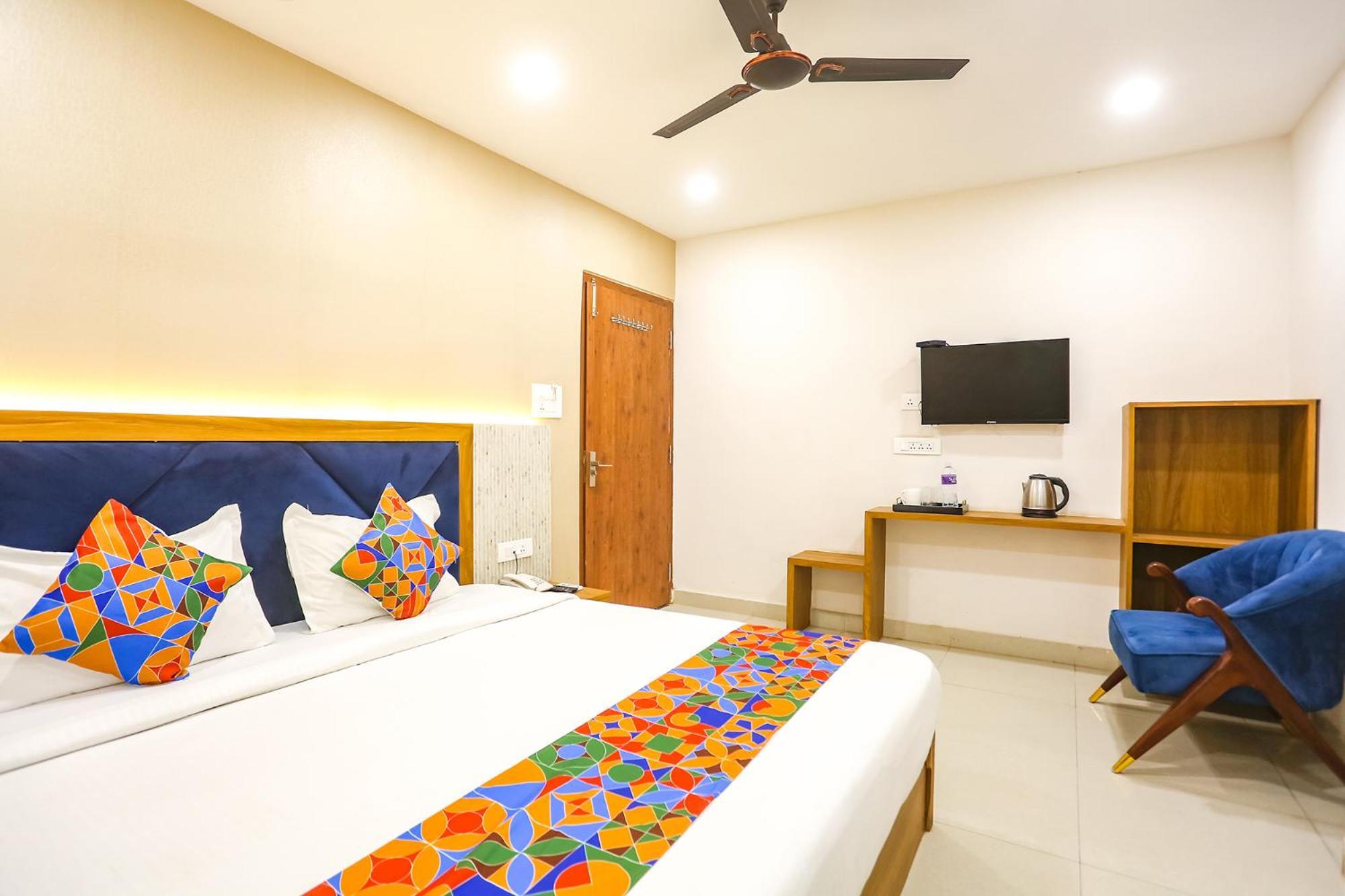 Fabhotel Hari Kunj 900 M From Kashi Vishwanath Temple Varanasi Ngoại thất bức ảnh