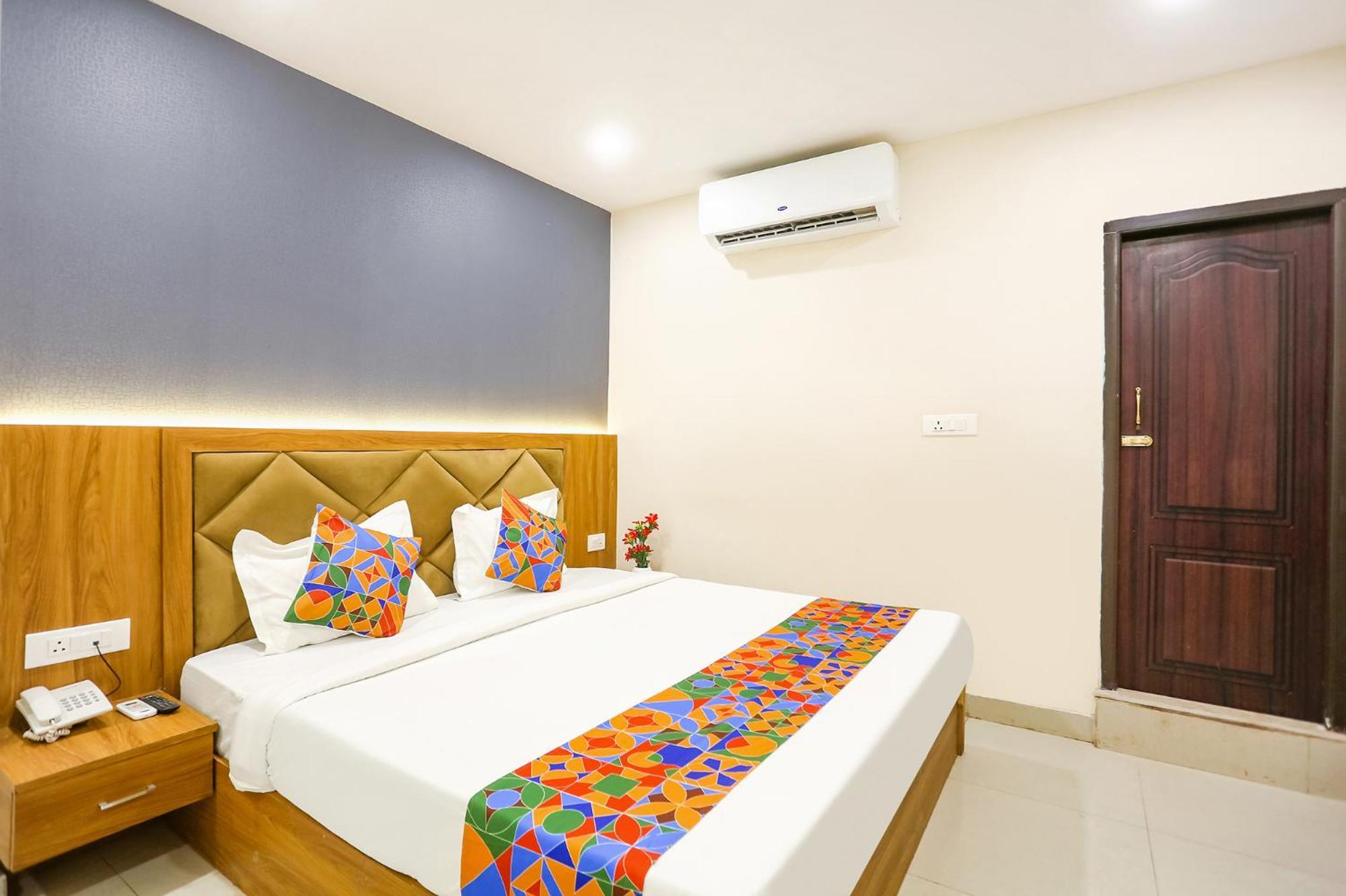 Fabhotel Hari Kunj 900 M From Kashi Vishwanath Temple Varanasi Ngoại thất bức ảnh